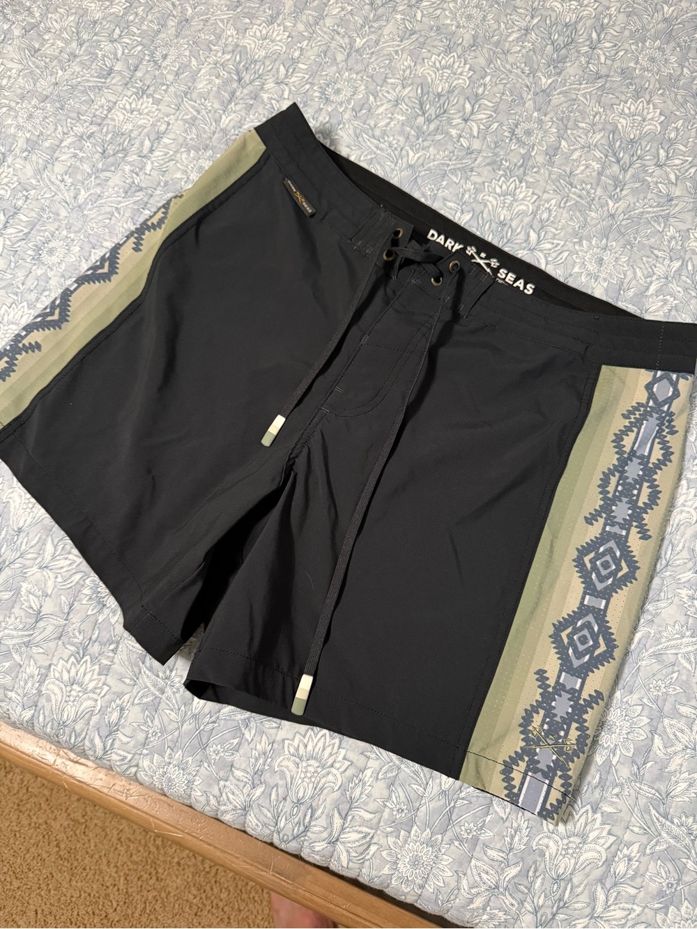 Dark Seas Men’s Intercoastal Boardshort